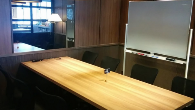 神保町の会議室